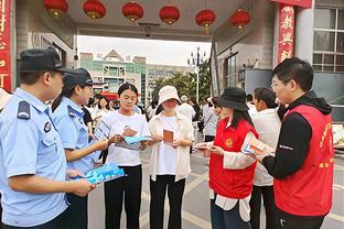 青训教练：国内球员一失误就被网暴 孩子们已经没有了本土偶像